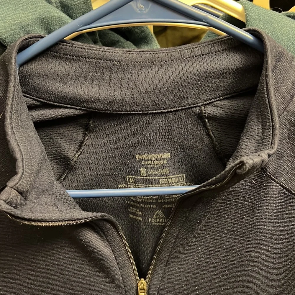 Men’s size medium Patagonia quarters zip